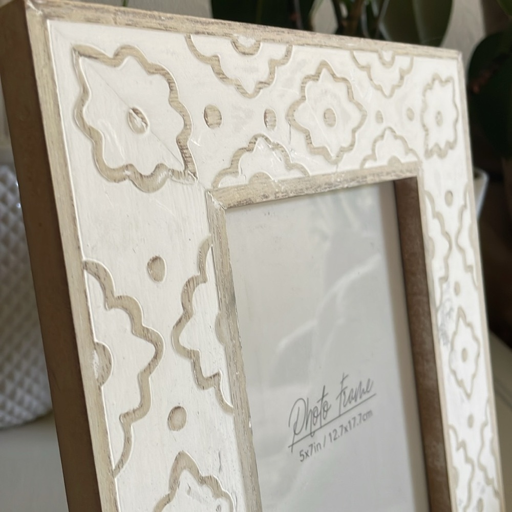 5x7 Wood based Picture Frame - Picture 3 of 3